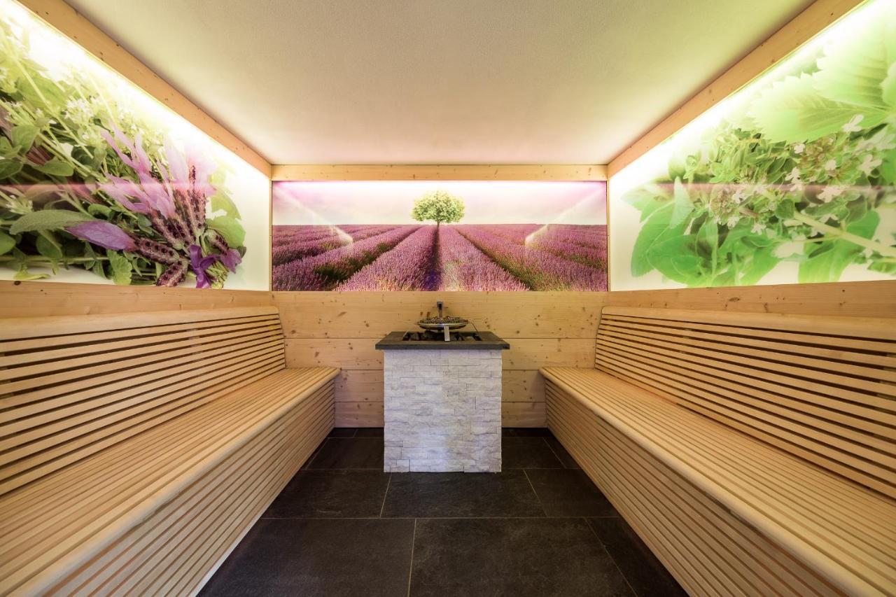 Boutique Hotel Zum Rosenbaum Nalles Exterior photo