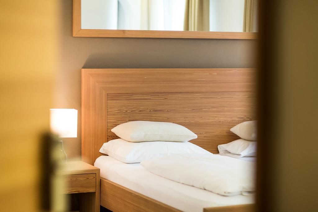 Boutique Hotel Zum Rosenbaum Nalles Exterior photo
